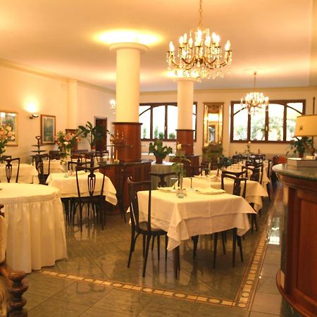 Hotel Pescetto Albenga Buitenkant foto