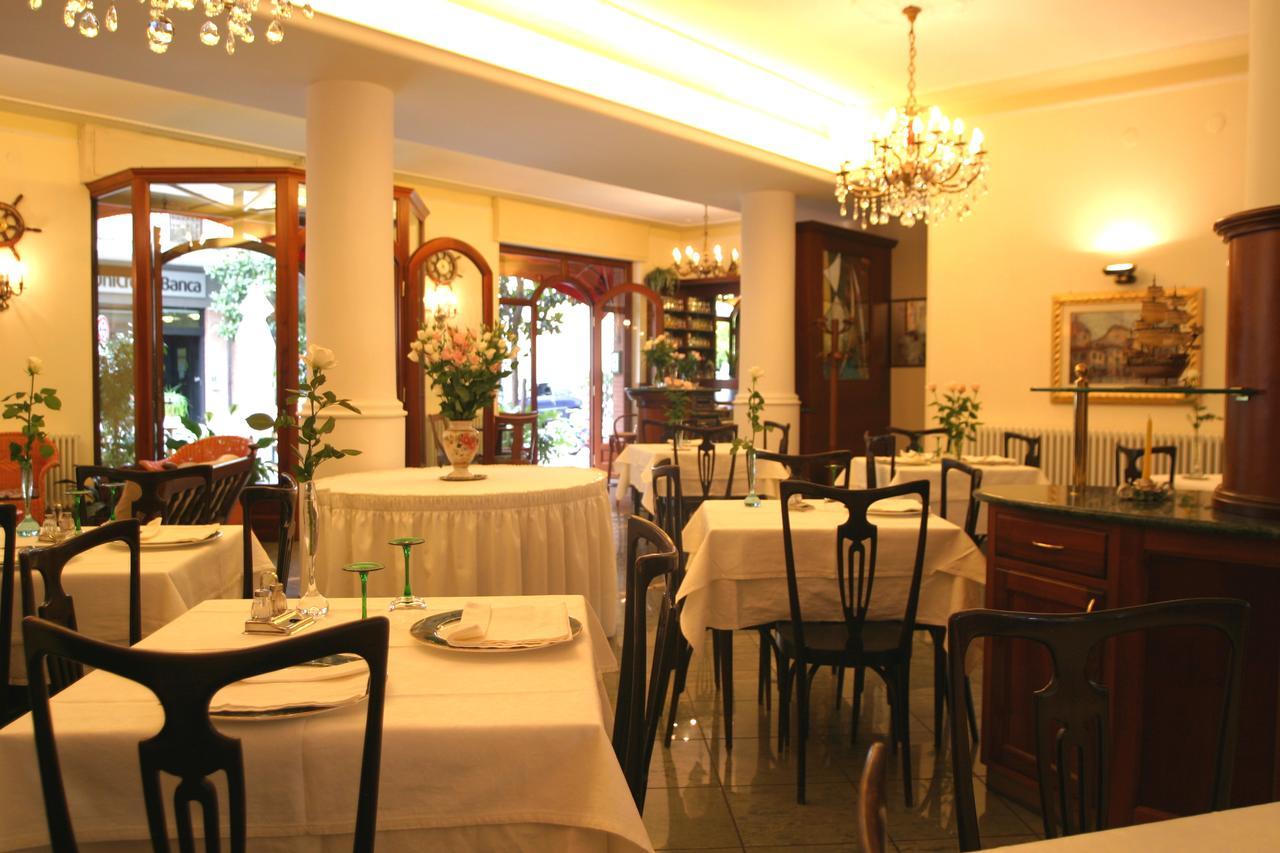 Hotel Pescetto Albenga Buitenkant foto