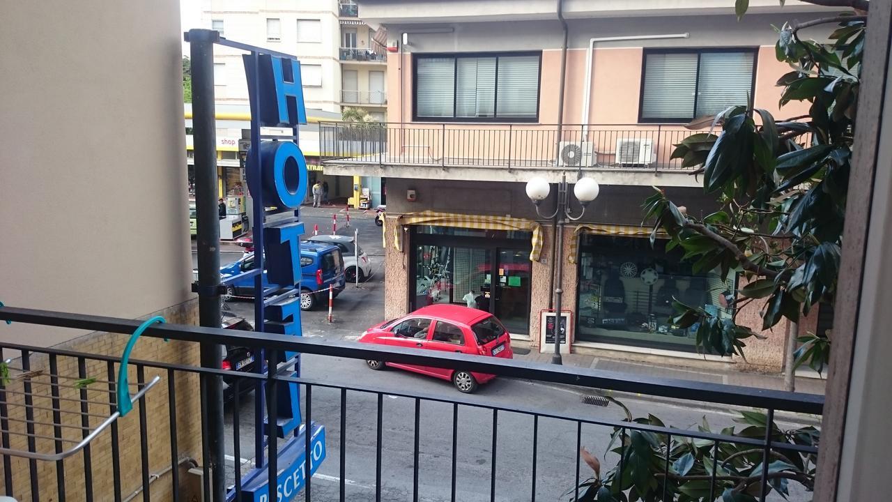 Hotel Pescetto Albenga Buitenkant foto